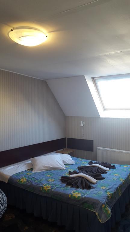 Terve Hostel Pärnu Esterno foto