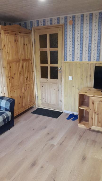 Terve Hostel Pärnu Esterno foto