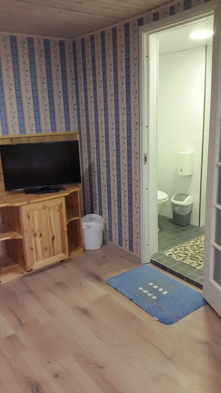 Terve Hostel Pärnu Esterno foto