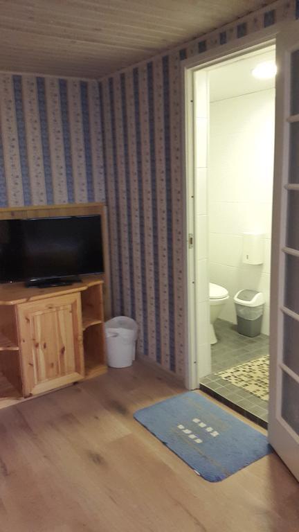 Terve Hostel Pärnu Esterno foto